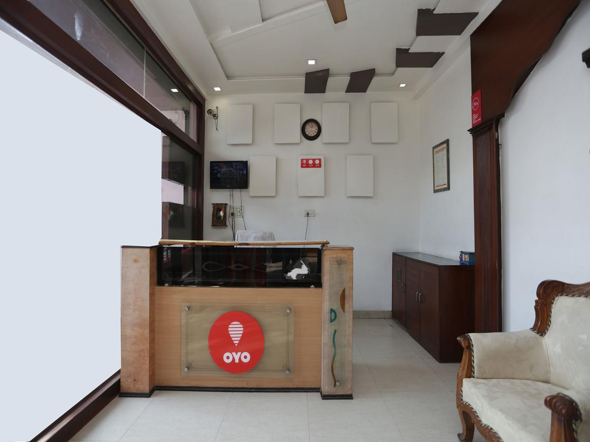 Oyo 12221 Hotel M House Агра Экстерьер фото