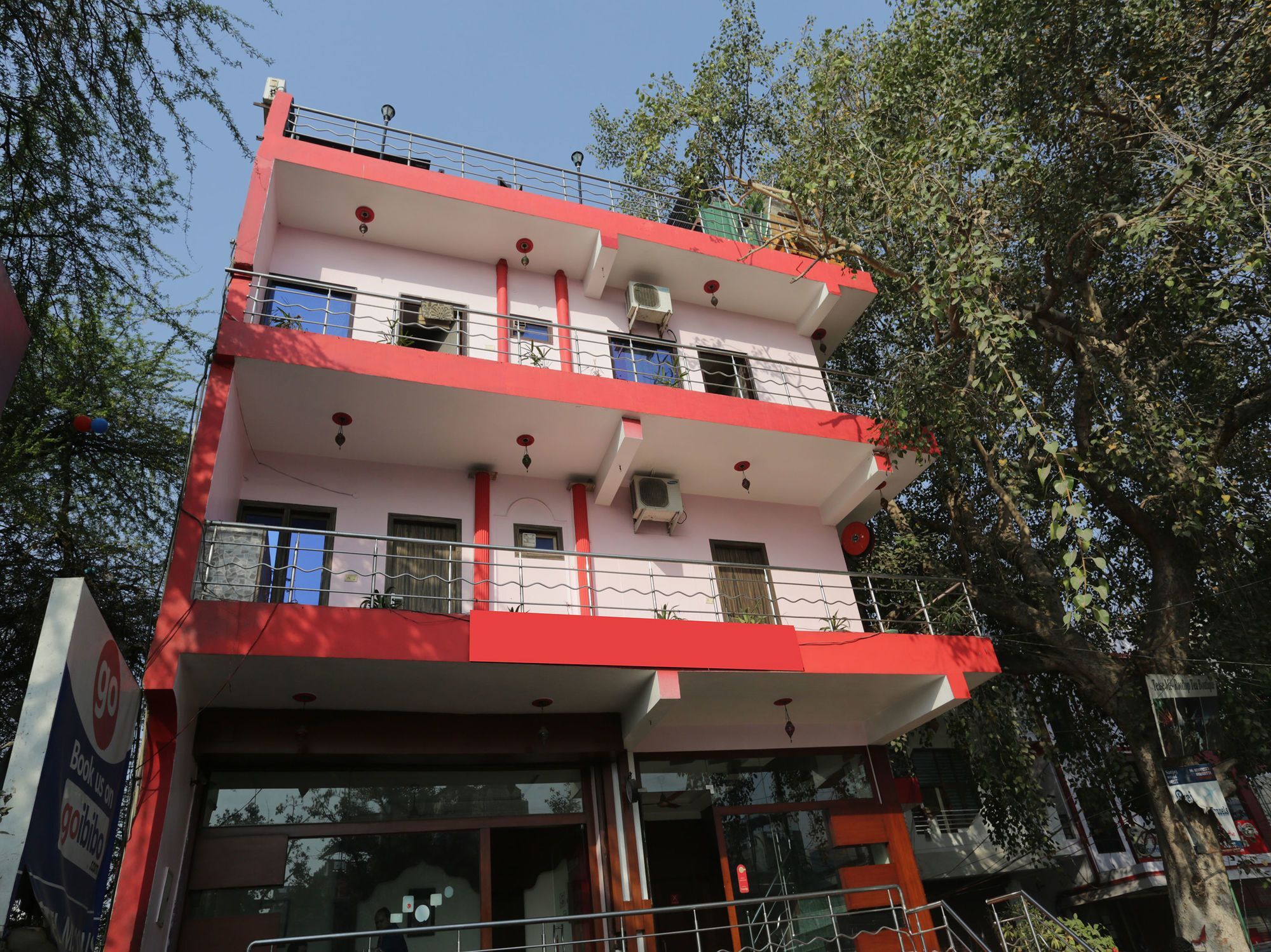Oyo 12221 Hotel M House Агра Экстерьер фото